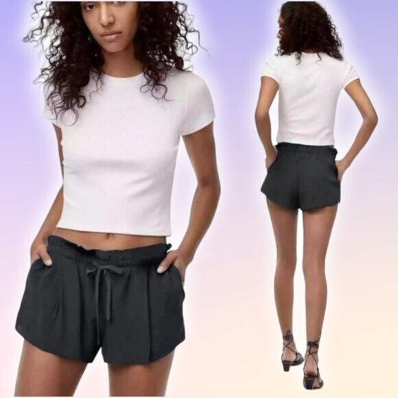 WILFRED Aritzia Montrouge Crepe Paperbag Short Sz XXS Black - Picture 1 of 4